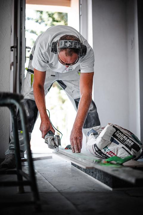 Découpe de plaques de plâtre
